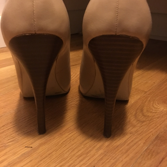 Jessica Simpson Leather Peep Toe Heel - Picture 4 of 7